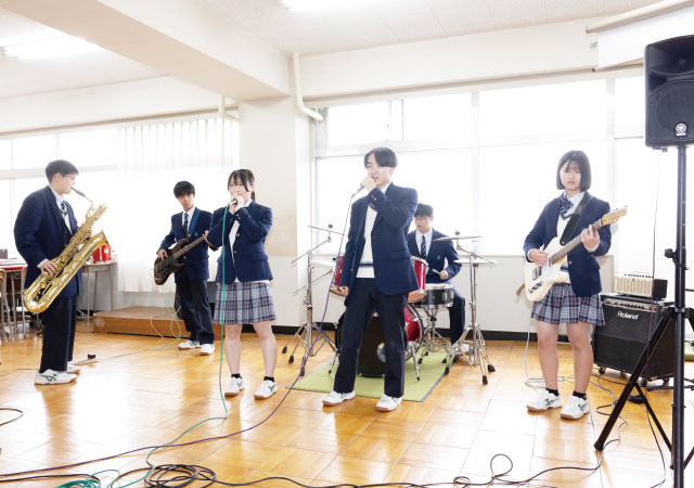 軽音楽部